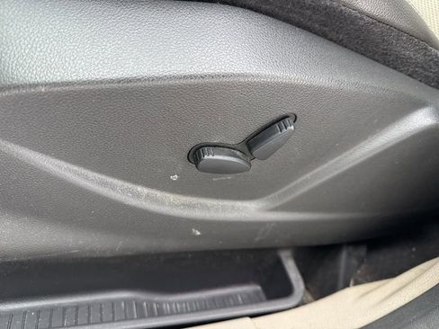 Used 2014 Ford Transit Connect XLT image 23