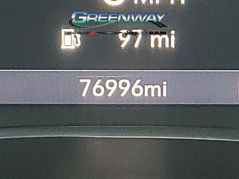 Used 2021 Chevrolet Equinox Premier w/ Redline Edition image 22