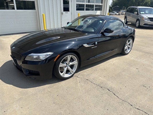 Used 2014 BMW Z4 sDrive28i RWD image 18