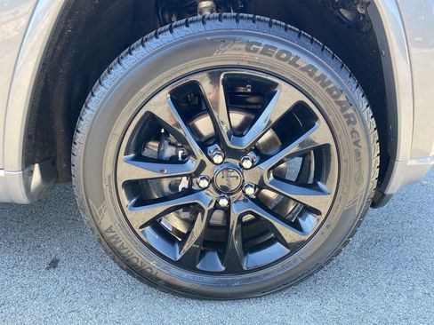 Used 2020 Jeep Grand Cherokee Altitude image 9