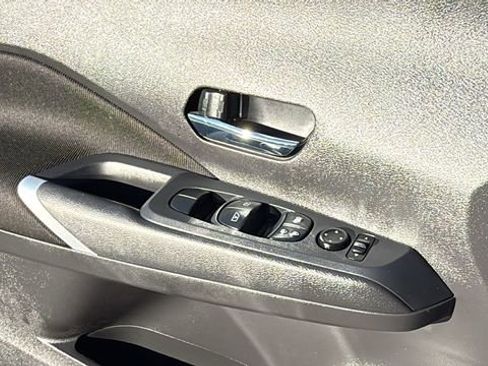 Used 2024 Nissan Kicks SV image 22