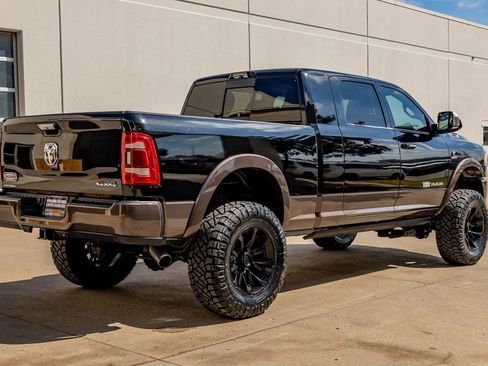 Used 2022 RAM 2500 Limited image 10