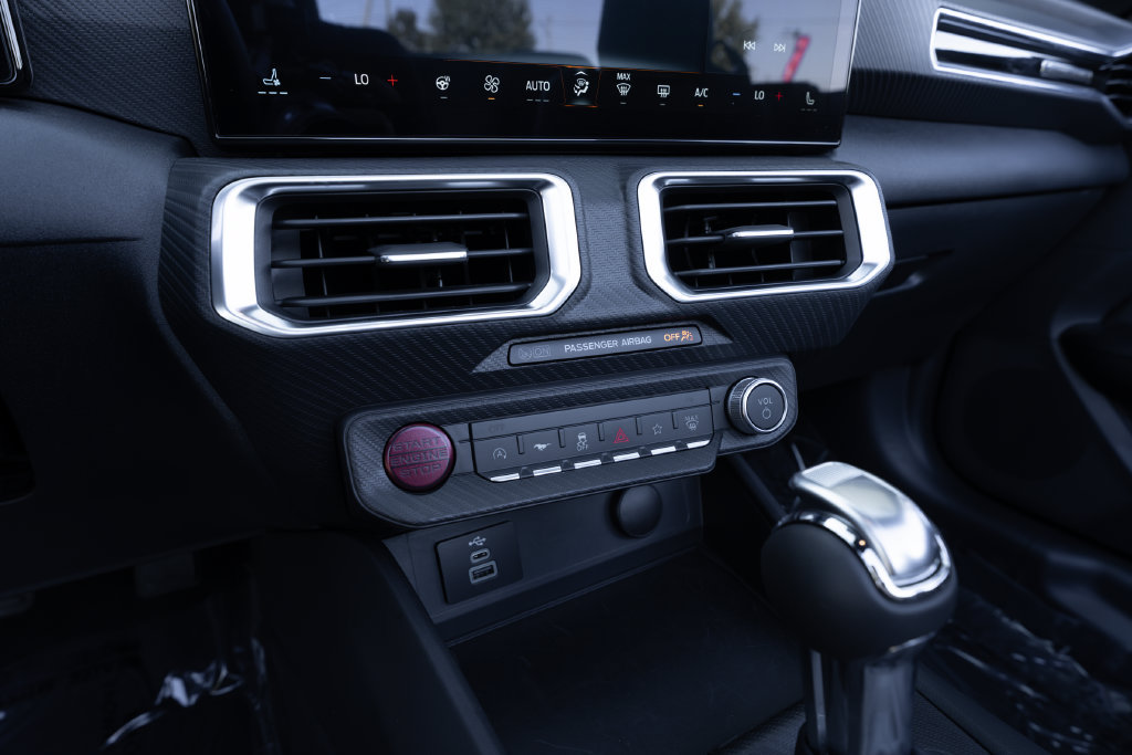 Used 2026 Ford Mustang Premium RWD image 31