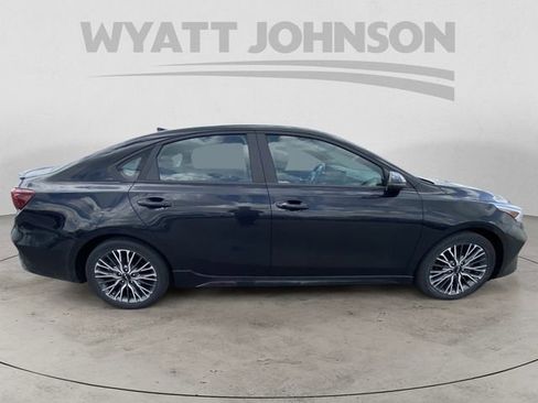 Used 2023 Kia Forte GT-Line w/ GT-Line Technology Package image 11