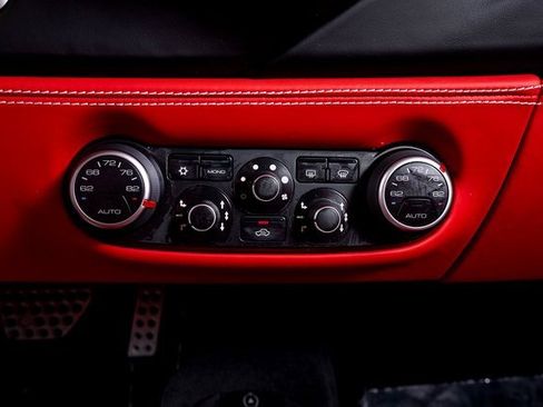 Used 2019 Ferrari 488 Spider image 41