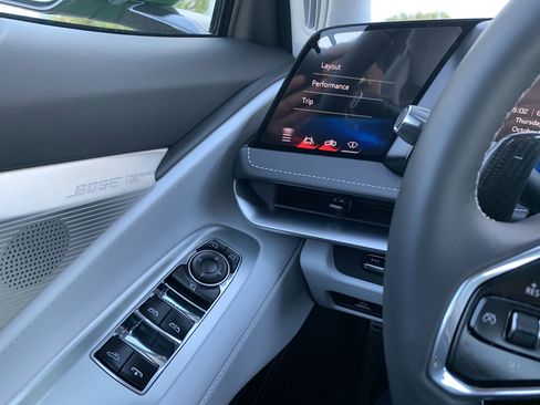 New 2026 Chevrolet Corvette Z06 w/ Battery Protection Package image 38