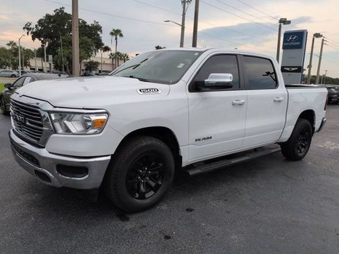 Used 2024 RAM 1500 Laramie AWD/4WD image 8