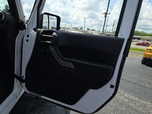 Used 2013 Jeep Wrangler Unlimited Sport AWD/4WD image 27