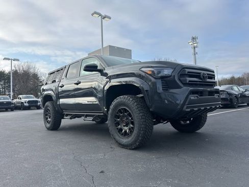 New 2026 Toyota Tacoma SR5 AWD/4WD image 3