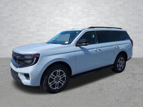 New 2026 Ford Expedition Active RWD image 8