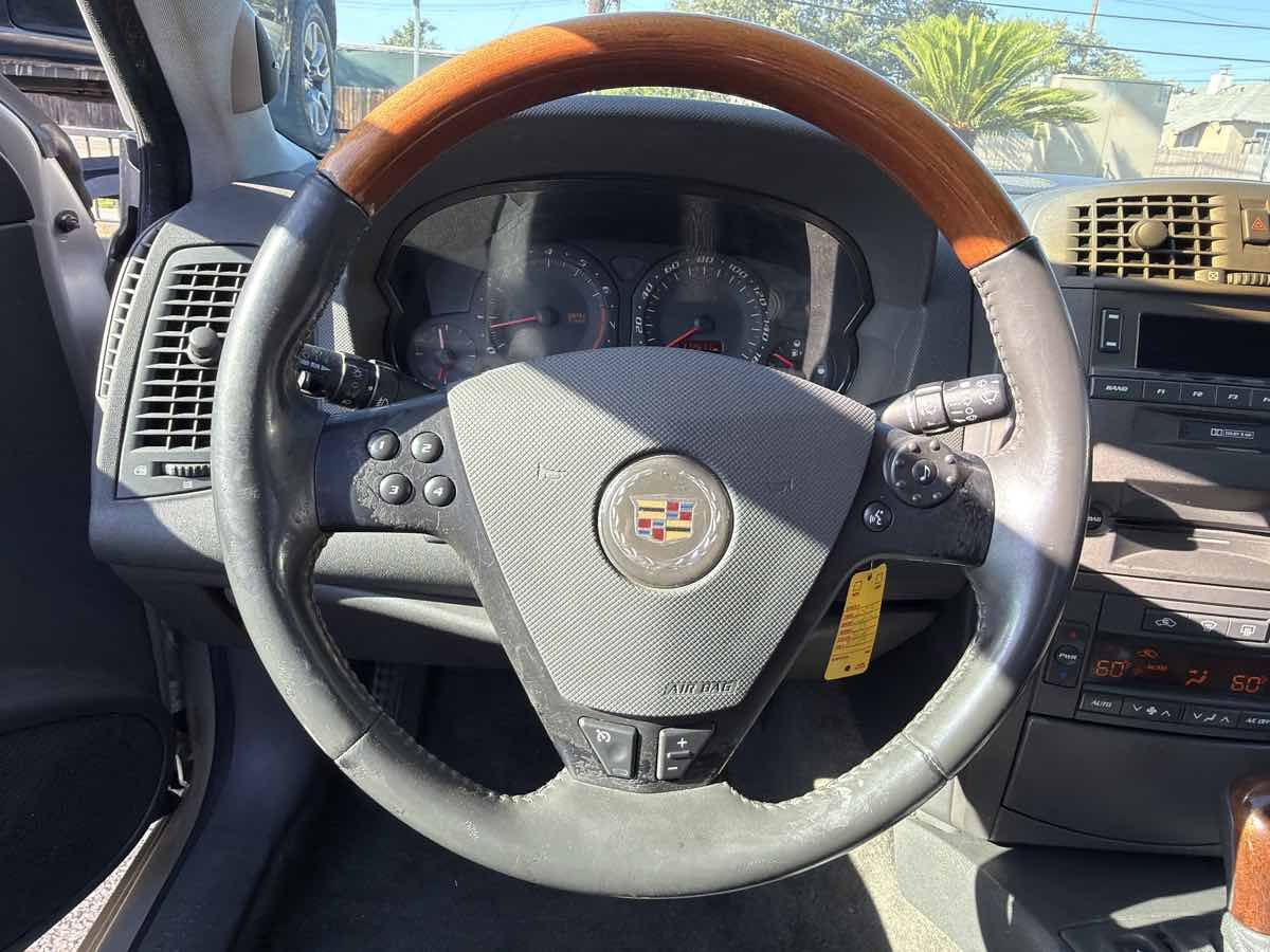 Used 2003 Cadillac CTS 3.2 w/ Preferred Equipment Group RWD image 30