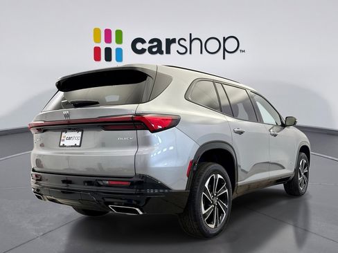Used 2025 Buick Enclave Sport Touring AWD/4WD image 5