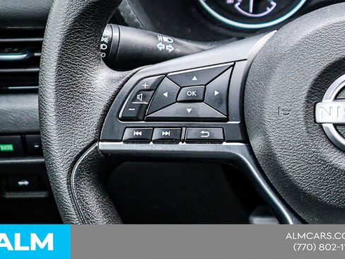 Used 2025 Nissan Sentra SV image 27