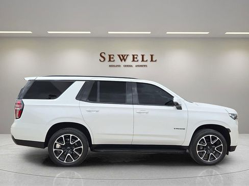 Used 2024 Chevrolet Tahoe RST w/ Luxury Package RWD image 5