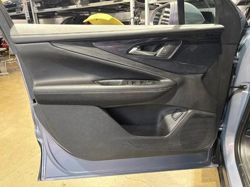 Used 2024 Chevrolet Blazer EV LT AWD/4WD image 9
