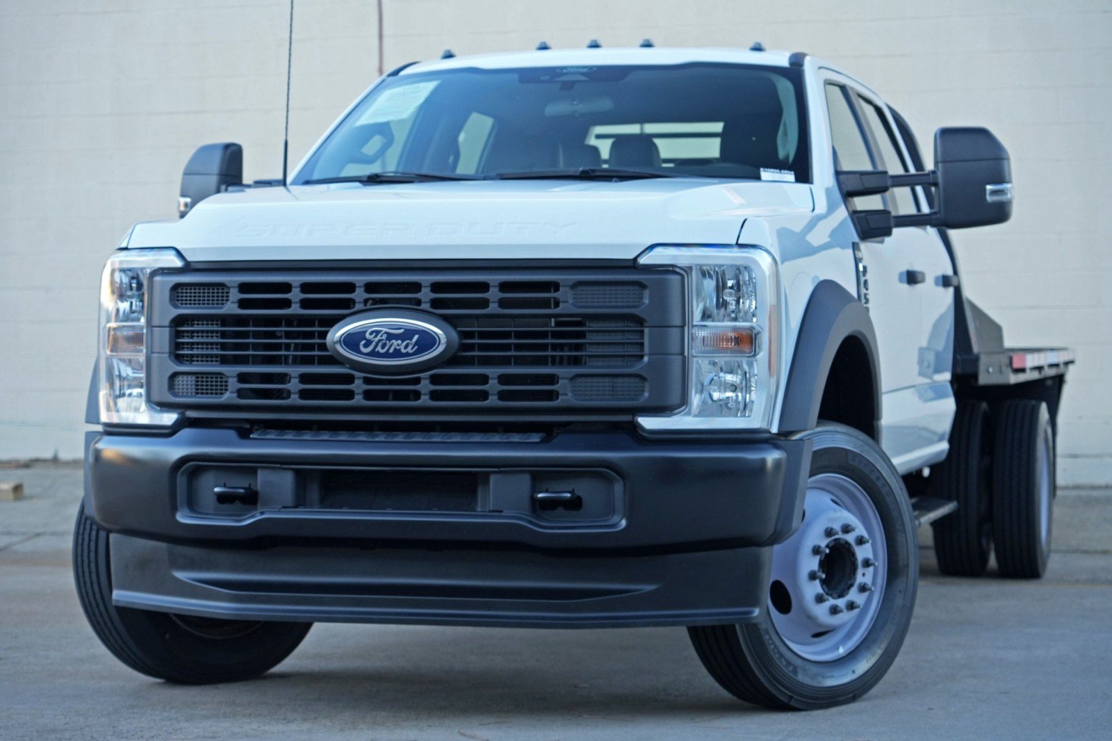 Used 2024 Ford F450 XL RWD image 3