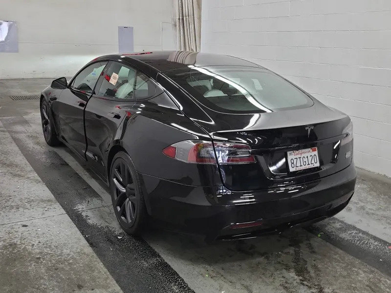 Used 2022 Tesla Model S Plaid AWD/4WD image 6