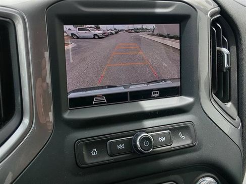 Used 2024 GMC Sierra 2500 Pro w/ Convenience Package AWD/4WD image 17
