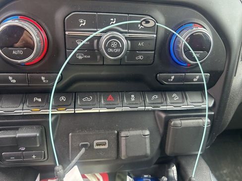 Used 2020 Chevrolet Silverado 1500 LT Trail Boss image 13