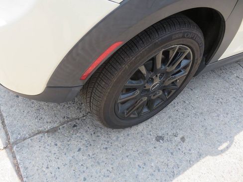 Used 2019 MINI Cooper 4-Door Hardtop w/ Signature Upholstery Package FWD image 37