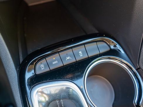 Used 2022 Buick Encore GX Select w/ Sport Touring Package image 33