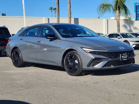 New 2026 Hyundai Elantra Sport FWD image 25