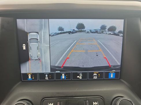 Used 2022 GMC Acadia AT4 w/ Technology Package image 21