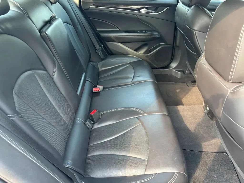 Used 2017 Buick LaCrosse Essence FWD image 15