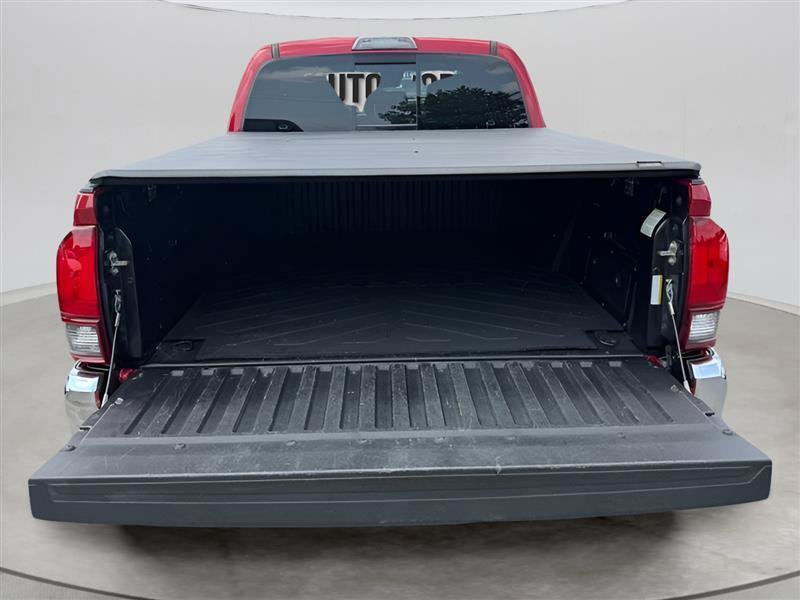 Used 2020 Toyota Tacoma SR5 AWD/4WD image 31
