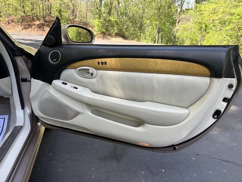 Used 2004 Lexus SC 430 Convertible RWD image 24