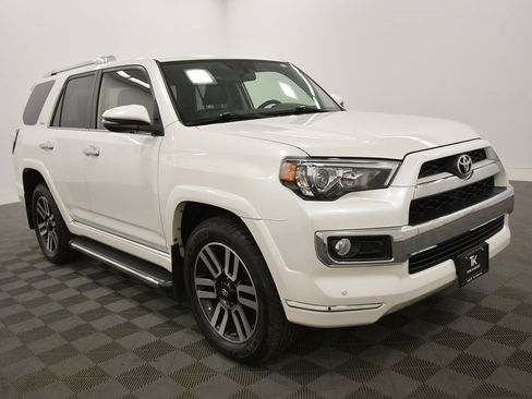 Used 2018 Toyota 4Runner Limited image 10