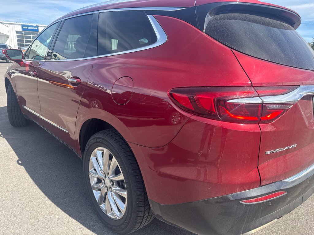 Used 2020 Buick Enclave Premium w/ Sun and Sites Package FWD image 7