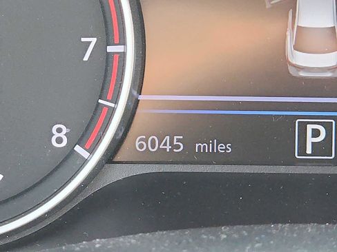 Certified 2024 Nissan Sentra SV image 19