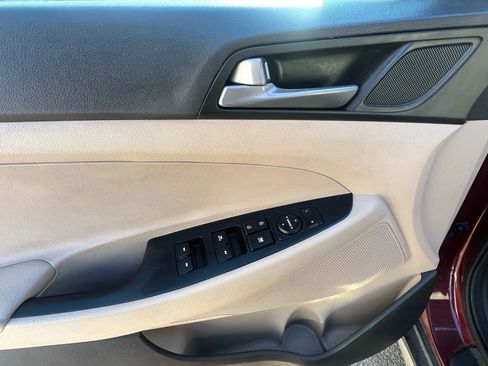 Used 2017 Hyundai Tucson Sport image 24