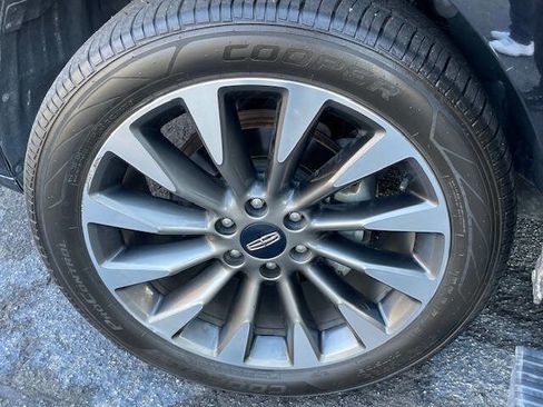 Used 2020 Lincoln Navigator L Reserve image 35