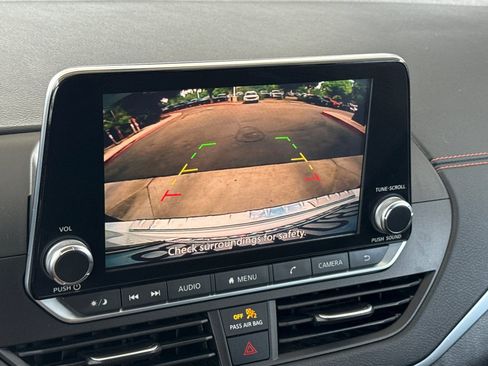 Used 2020 Nissan Altima 2.5 SR w/ Premium Package FWD image 19