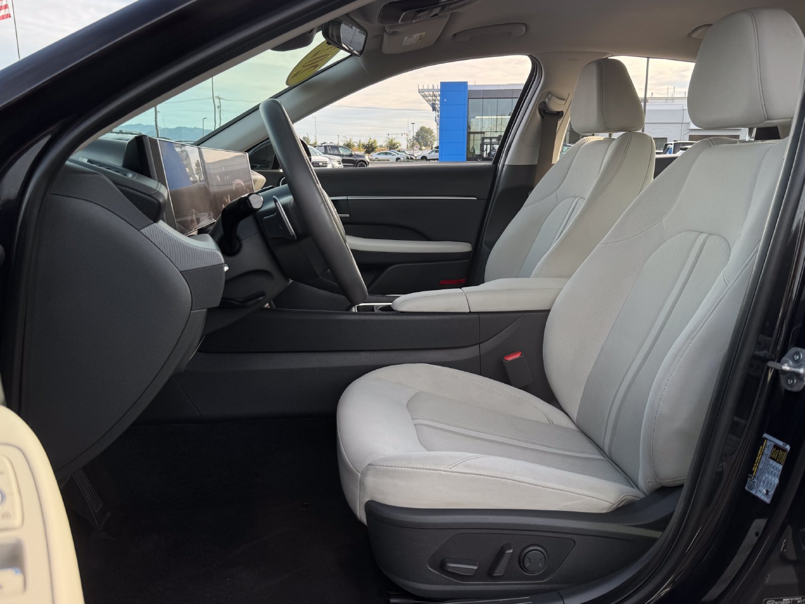 Used 2024 Hyundai Sonata SEL FWD image 11