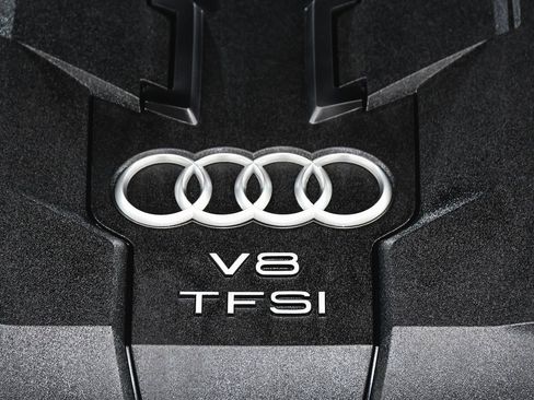 Used 2024 Audi S8 w/ S8 Comfort Plus Package image 78