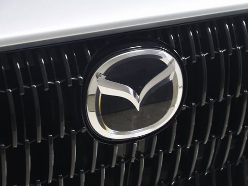 Used 2024 MAZDA CX-90 Plug-In Hybrid w/ Premium Pkg image 17