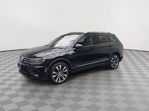 Used 2020 Volkswagen Tiguan SEL Premium R-Line AWD/4WD image 37