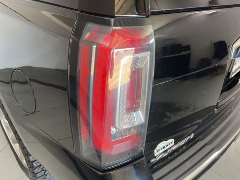 Used 2016 GMC Yukon Denali w/ Open Road Package AWD/4WD image 46