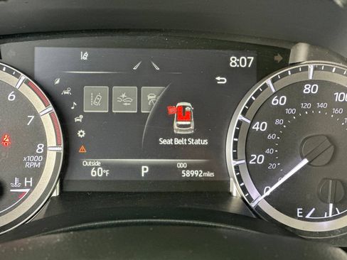 Used 2023 Toyota Highlander XLE AWD/4WD image 31