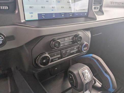 Used 2024 Ford Bronco Black Diamond image 19