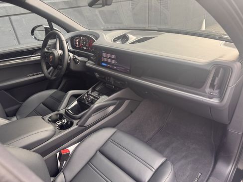 Certified 2026 Porsche Cayenne S image 16