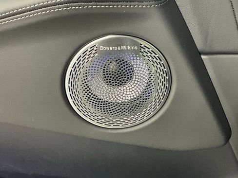 Used 2025 BMW XM image 18