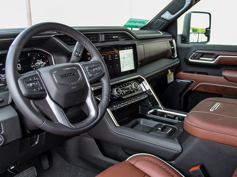 New 2026 GMC Sierra 2500 Denali Ultimate w/ LPO, Black Badging Package AWD/4WD image 7