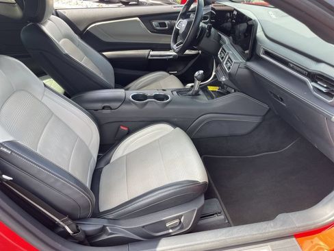 Used 2024 Ford Mustang GT Premium RWD image 31
