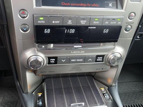 Used 2021 Lexus GX 460 Luxury w/ Accessory Package AWD/4WD image 25