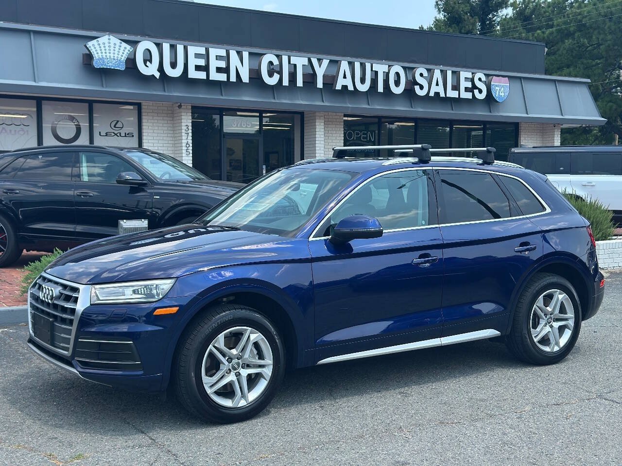 Used 2019 Audi Q5 2.0T Premium w/ Convenience Package AWD/4WD image 1