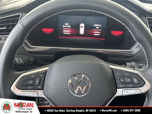 Certified 2023 Volkswagen Tiguan SE R-Line AWD/4WD image 23